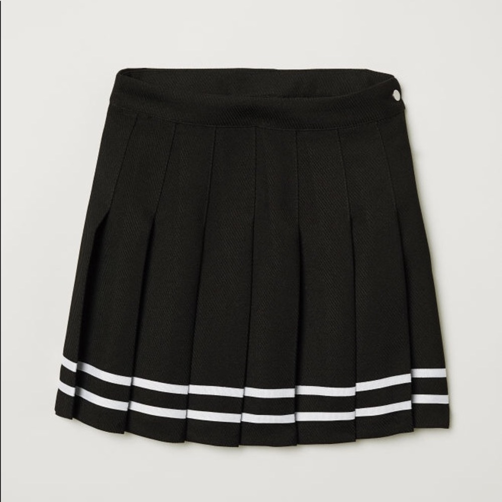 Pleated H&M skirt
